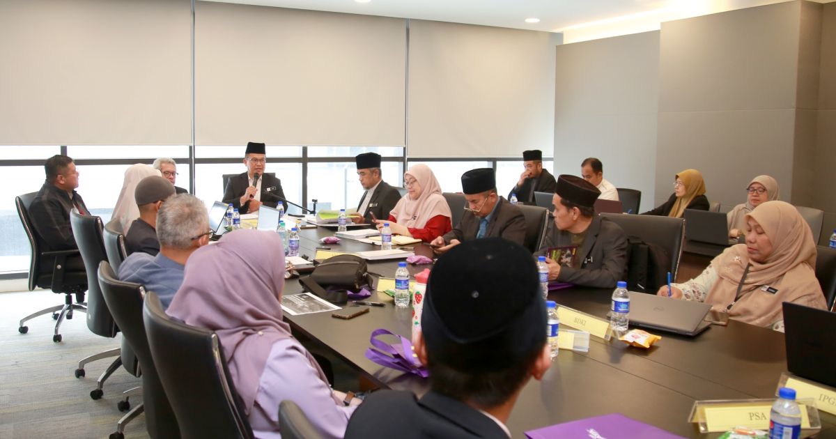 10 INSTITUSI PENDIDIKAN SERTAI MESYUARAT PENYELARASAN PROGRAM PENGAJIAN TAHFIZ AL-QURAN ANTARA JAKIM DAN IPT