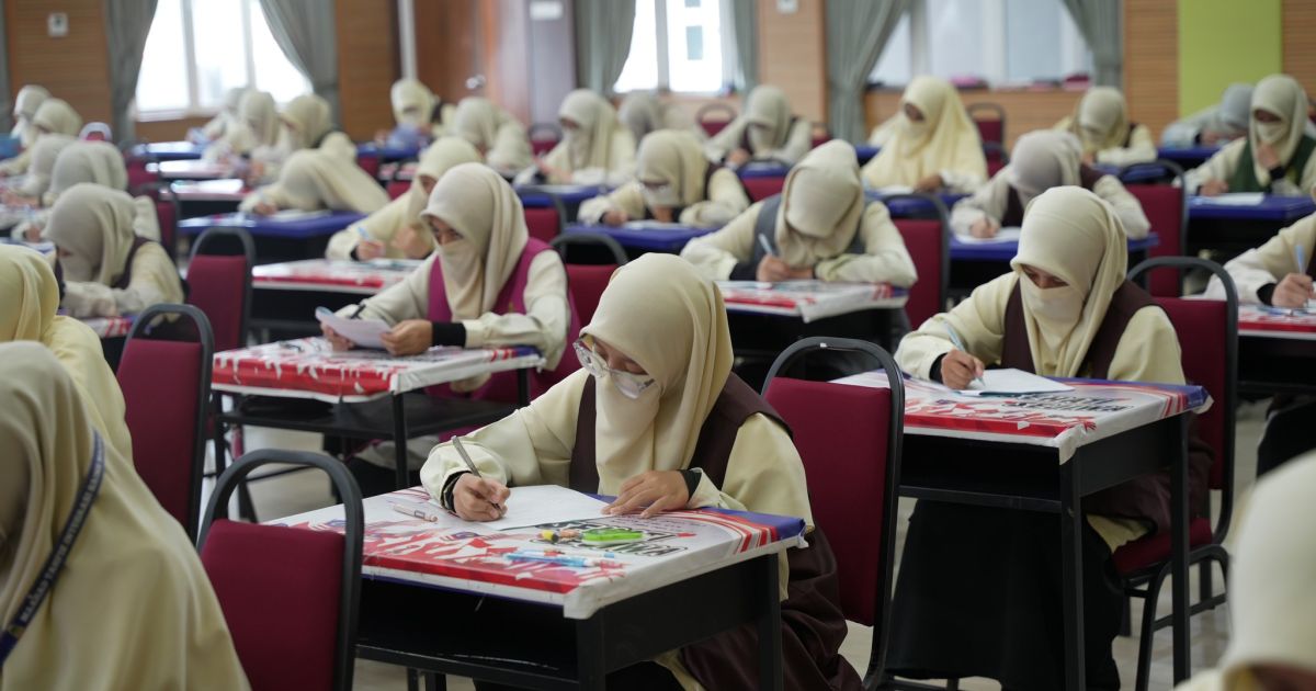 224 ORANG PELAJAR MATIS MADINATUL HUFFAZ DUDUKI PEPERIKSAAN SPHB SIRI 2 TAHUN 2025