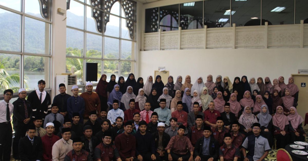 PMDQ PERKUKUH PERANAN MAHASISWA MELALUI HARI PENGENALAN & PELANCARAN MAJALAH "TINTA" 2025