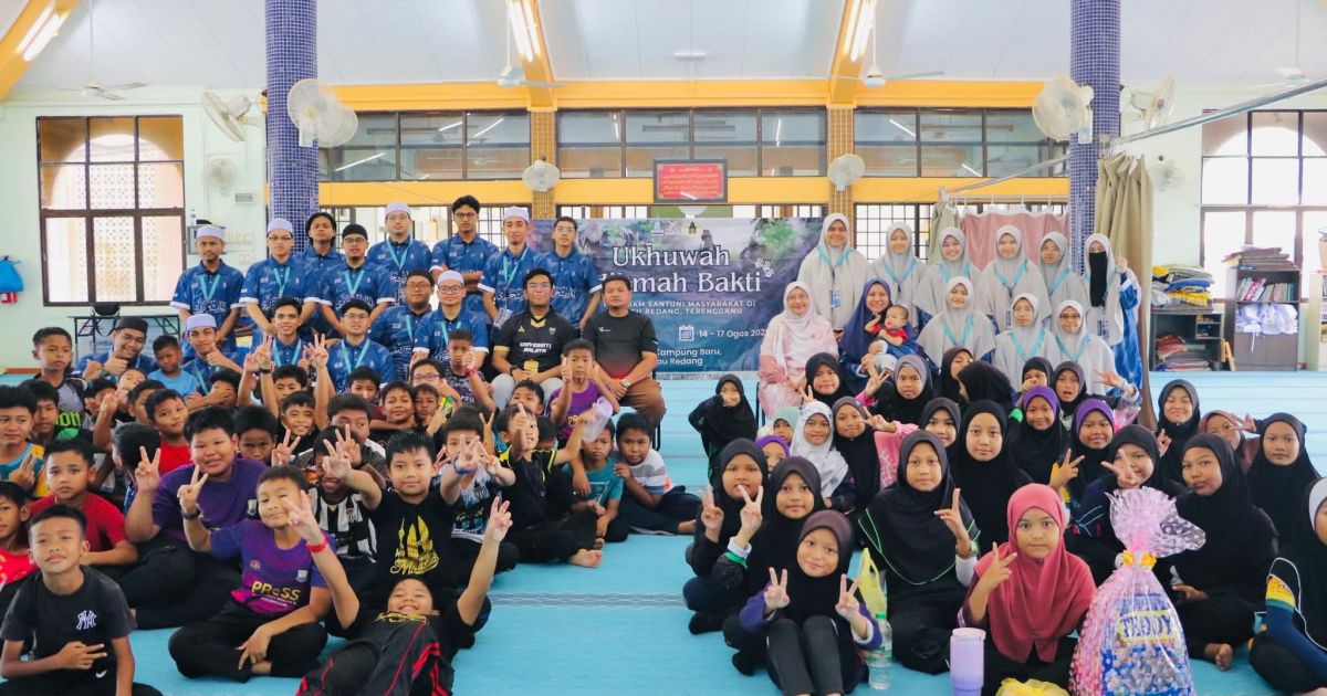 Program Jambatan Ukhuwah Khidmat Bakti Memeriahkan Suasana Penduduk Pulau Redang